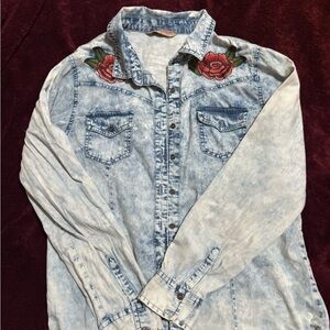 Women Highway Jeans shirt with Roses. Size L